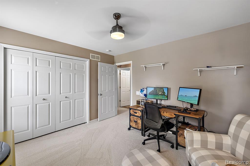 8057 PEBBLESTONE Drive, Ypsilanti, MI 48197 — Photo 31
