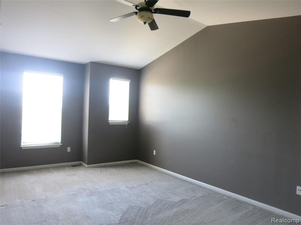 685 SUMMERFIELD Drive, Westland, MI — Photo 15