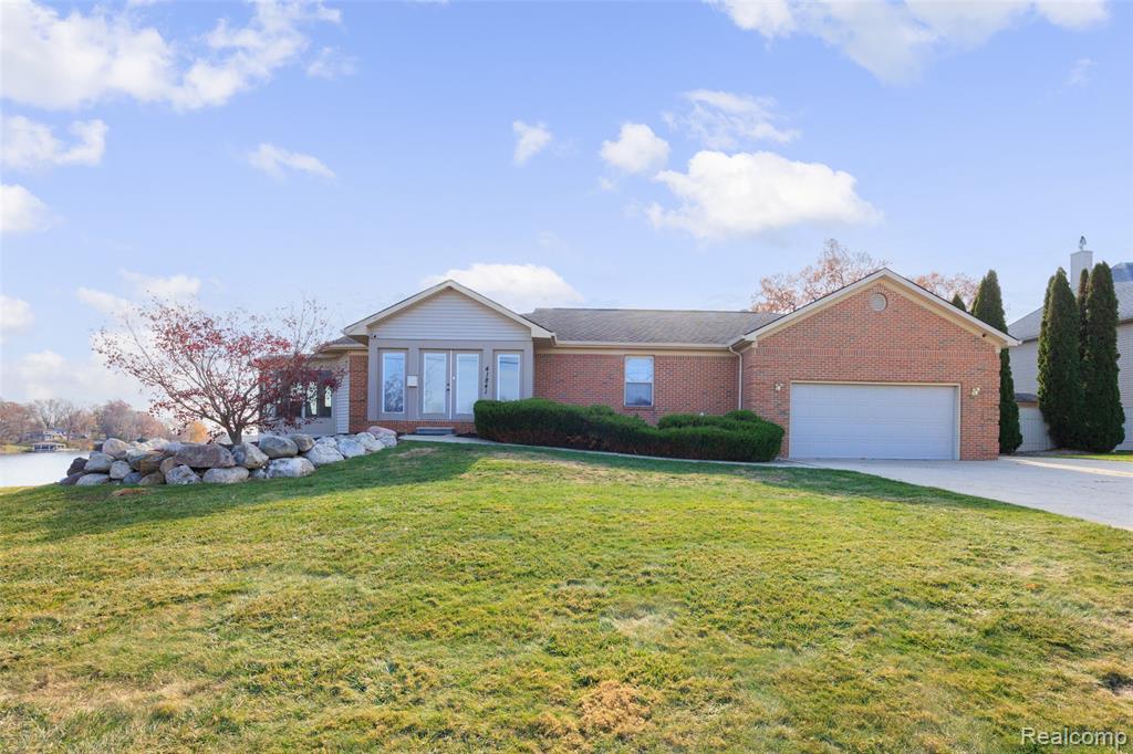 41841 S Service Drive, Belleville, MI 48111 — front exterior
