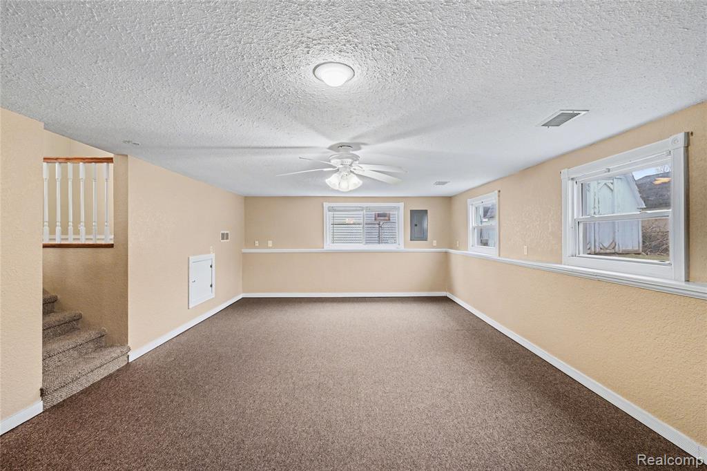 7296 Morrish Road, Swartz Creek, MI 48473 — Photo 13