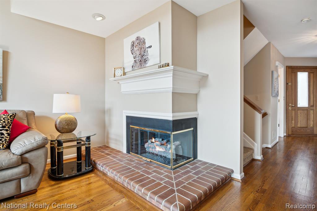 47704 BLUE HERON Drive S, Northville, MI 48168 — Photo 16