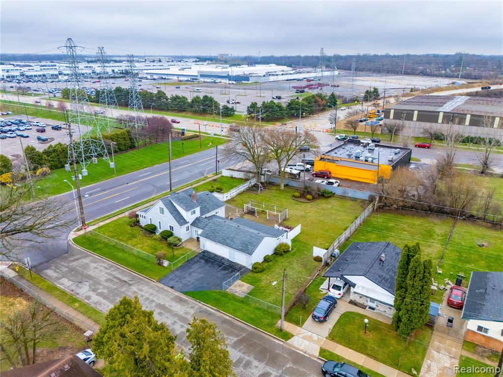 640 Martin Luther King Jr Boulevard S, Pontiac, MI 48341 — Photo 43