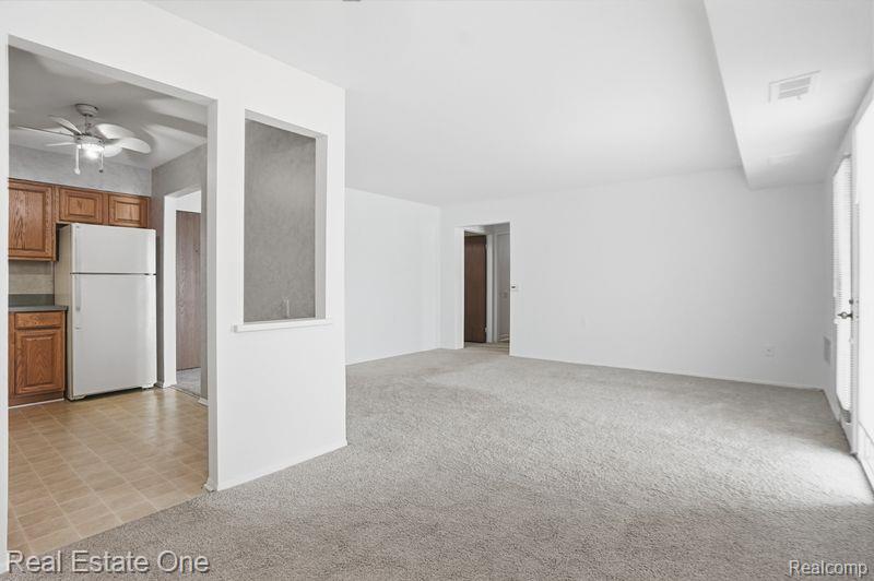 30475 W 14 Mile Road, 77, Farmington Hills, MI 48334 — Photo 7