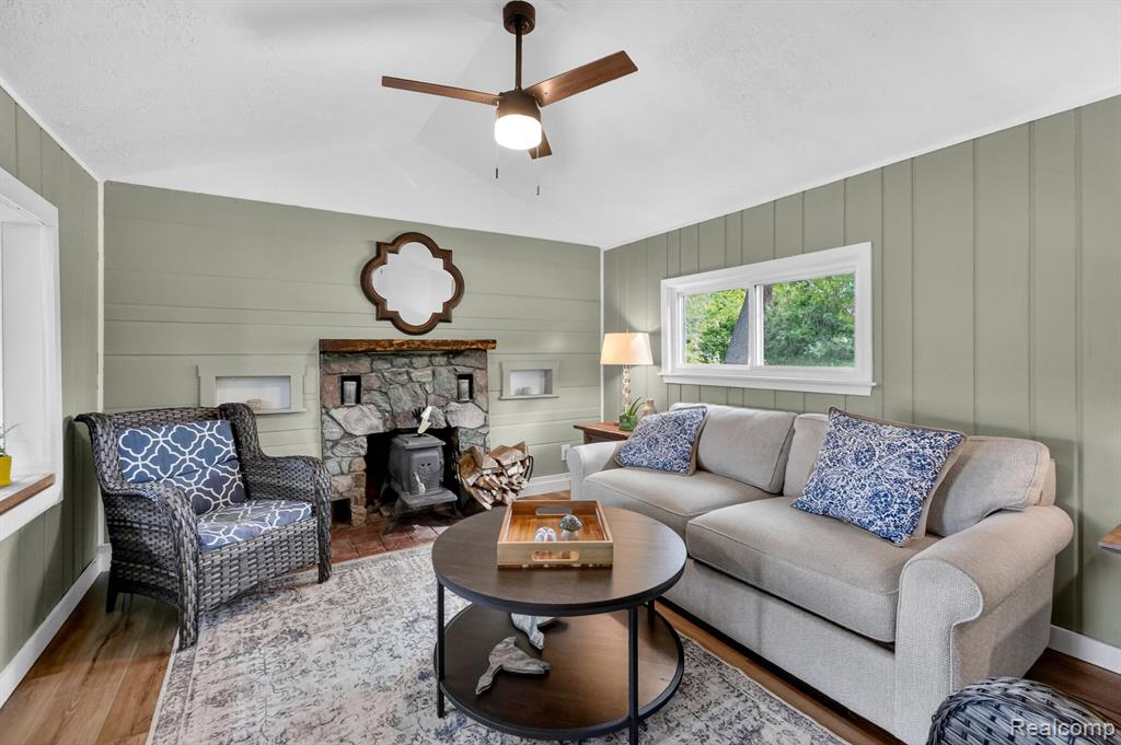 1717 Triangle Lake Road, Howell, MI 48843 — Photo 39