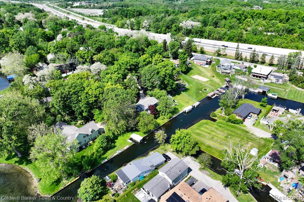 11265 N Shore Drive, Whitmore Lake, MI 48189 — Photo 57