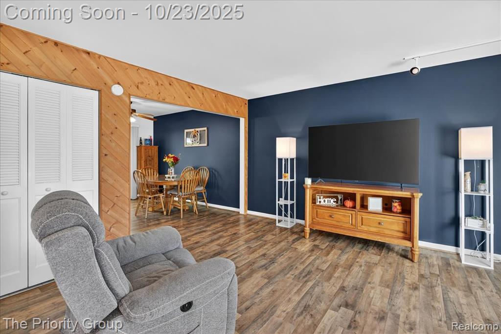 4700 Siebert Road, Waterford, MI 48328 — Photo 10
