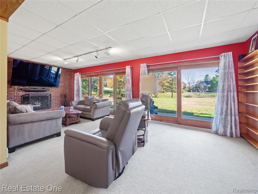9755 Annabelle Court, South Lyon, MI 48178 — Photo 25