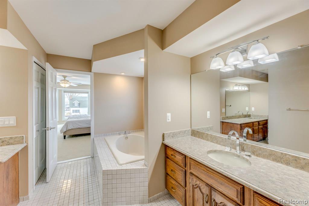 7374 FLAMINGO Street, Clay, MI 48001 — Photo 33