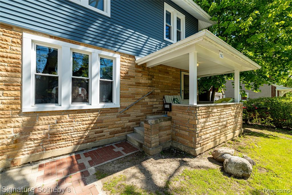 711 Granger Avenue, Ann Arbor, MI 48104 — Photo 2