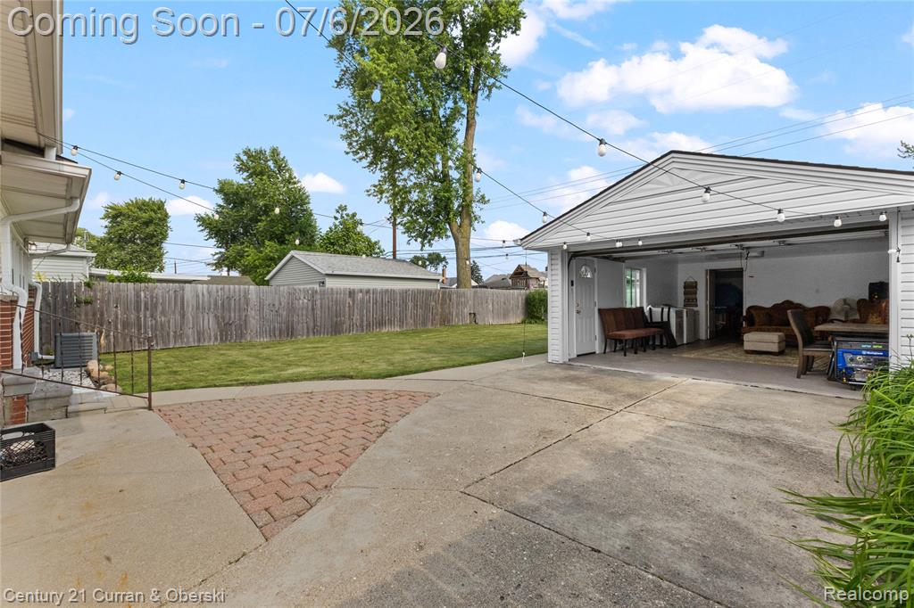 29683 Marquette Street, Garden City, MI — Photo 30