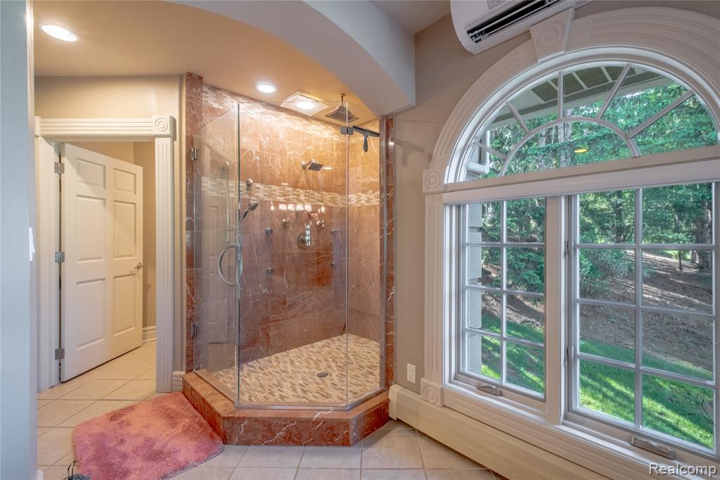 6279 CANTER CREEK Court, Grand Blanc, MI 48439 — Photo 29
