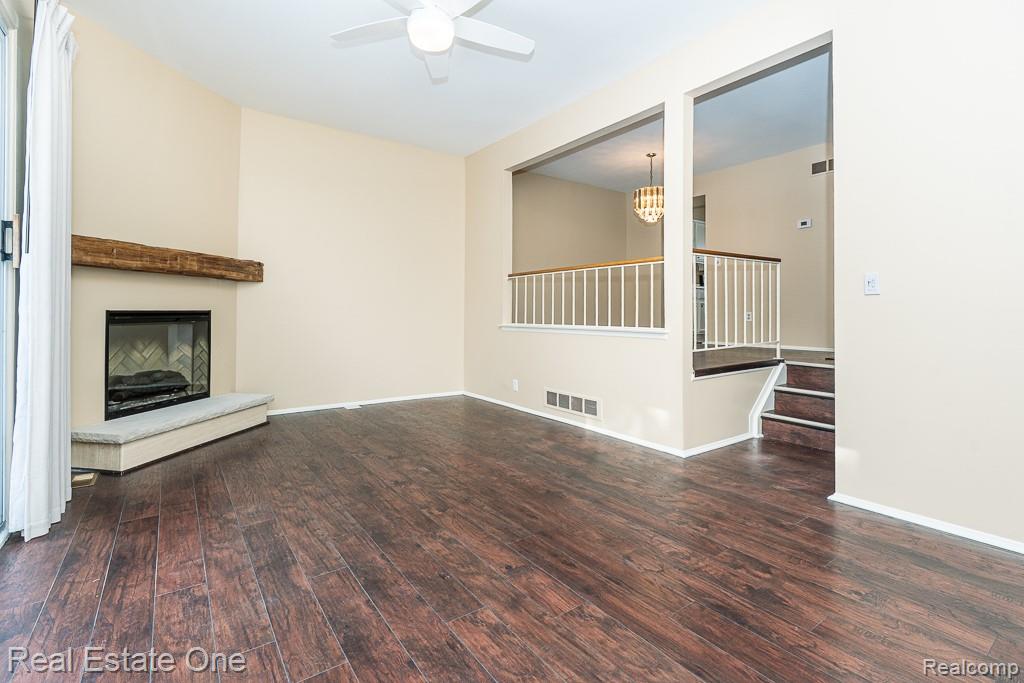 5075 Buckingham Drive, Troy, MI 48098 — Photo 17