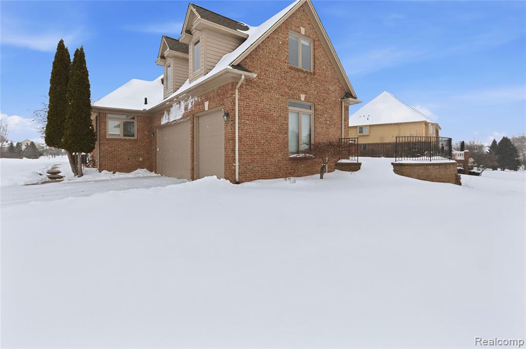 966 Majestic Drive, Rochester Hills, MI 48306 — Photo 43