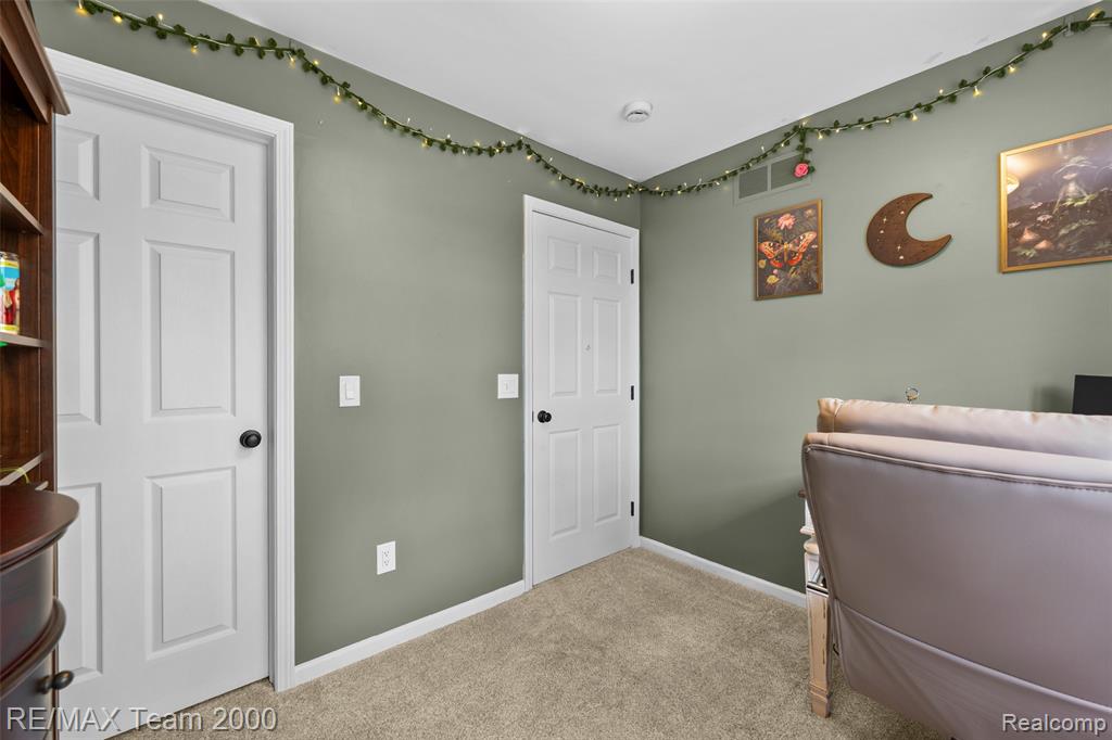 437 Light Tower Court, Belleville, MI 48111 — Photo 19