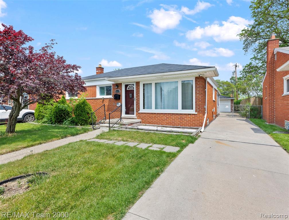6442 Arcola Street, Garden City, MI — Photo 2