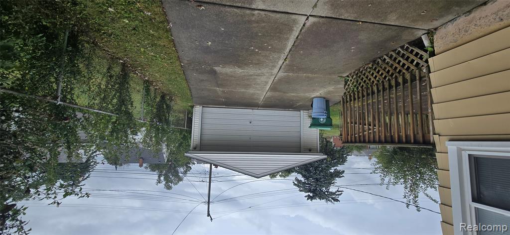 7048 Deering Street, Garden City, MI — Photo 6