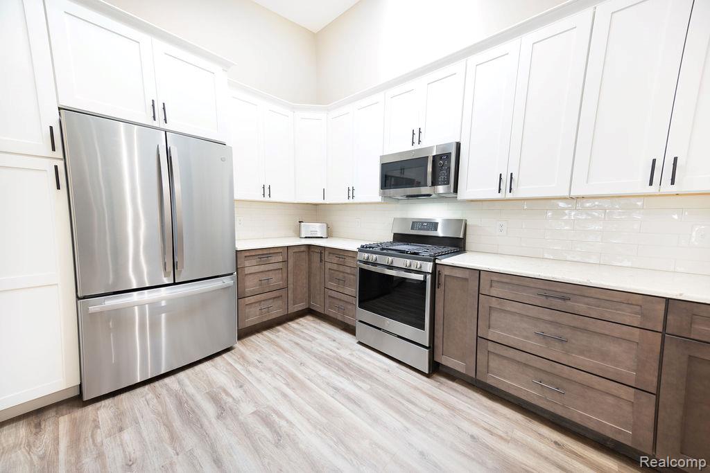 7108 Green Farm Road, West Bloomfield, MI — Photo 11
