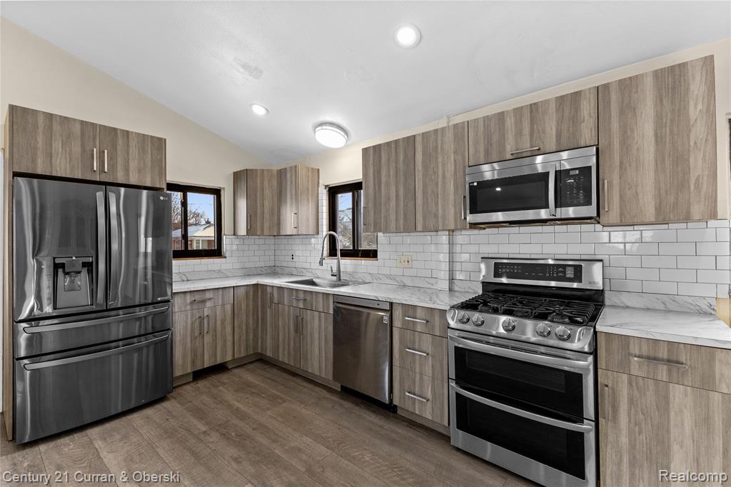 5949 Fenton Street, Dearborn Heights, MI 48127 — Photo 5