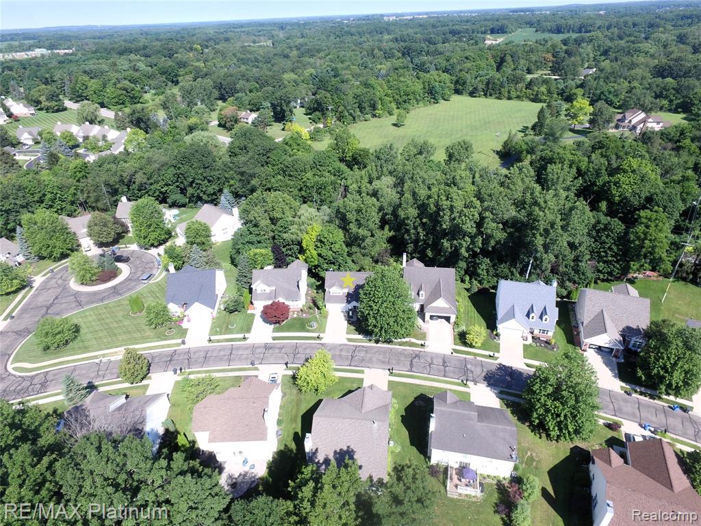 5089 Northfield Drive, Howell, MI 48843 — Photo 2