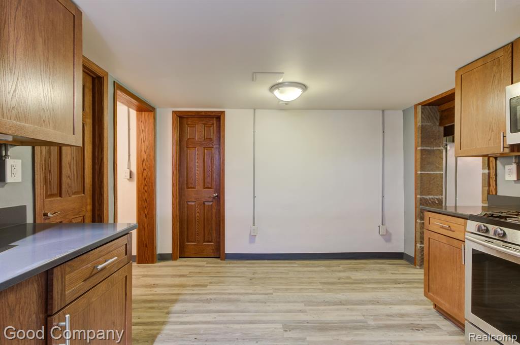 637 S CONNECTICUT Unit 1, Royal Oak, MI 48067 — Photo 9