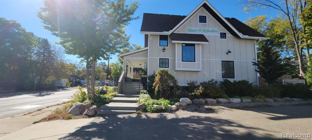 811 N Main Street - Photo 2
