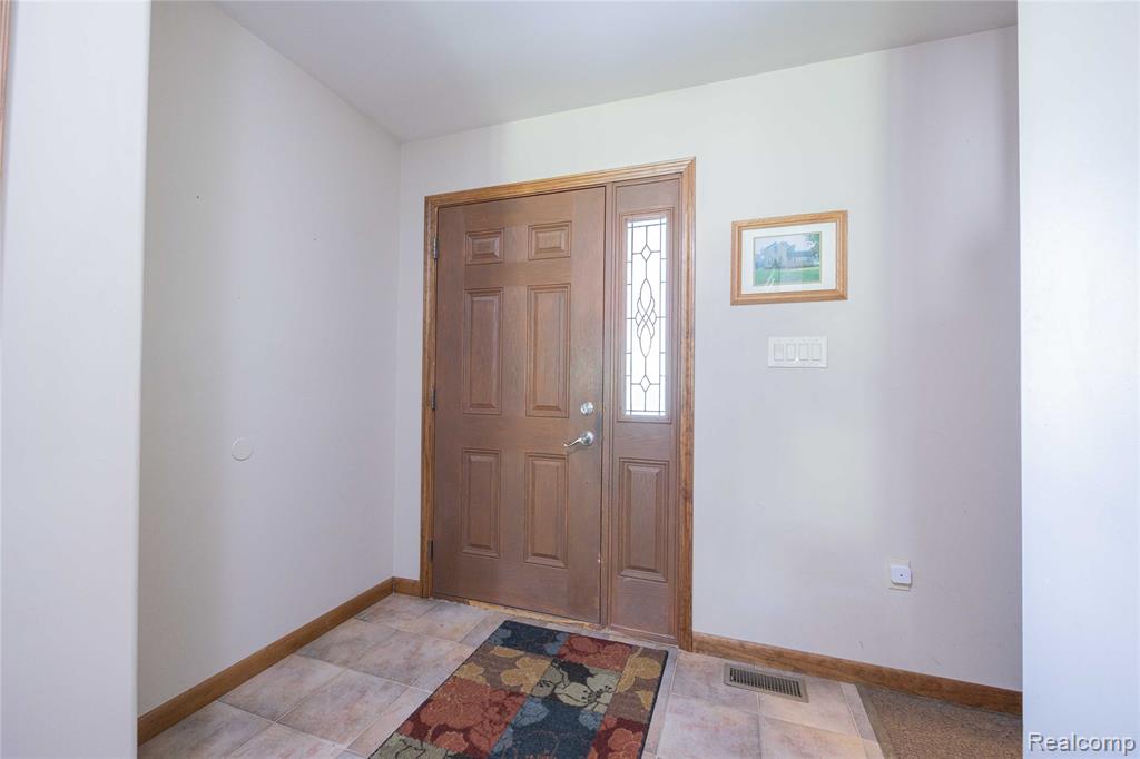 21855 Huron River Drive, New Boston, MI 48164 — Photo 4
