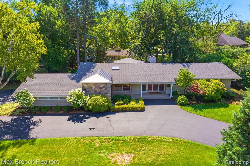 3159 Middlebury Lane, Bloomfield Hills, MI 48301