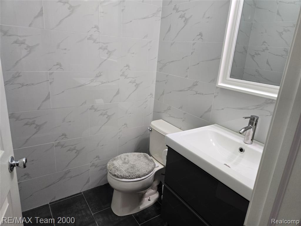 7249 Warwick Drive, Ypsilanti, MI 48197 — Photo 17