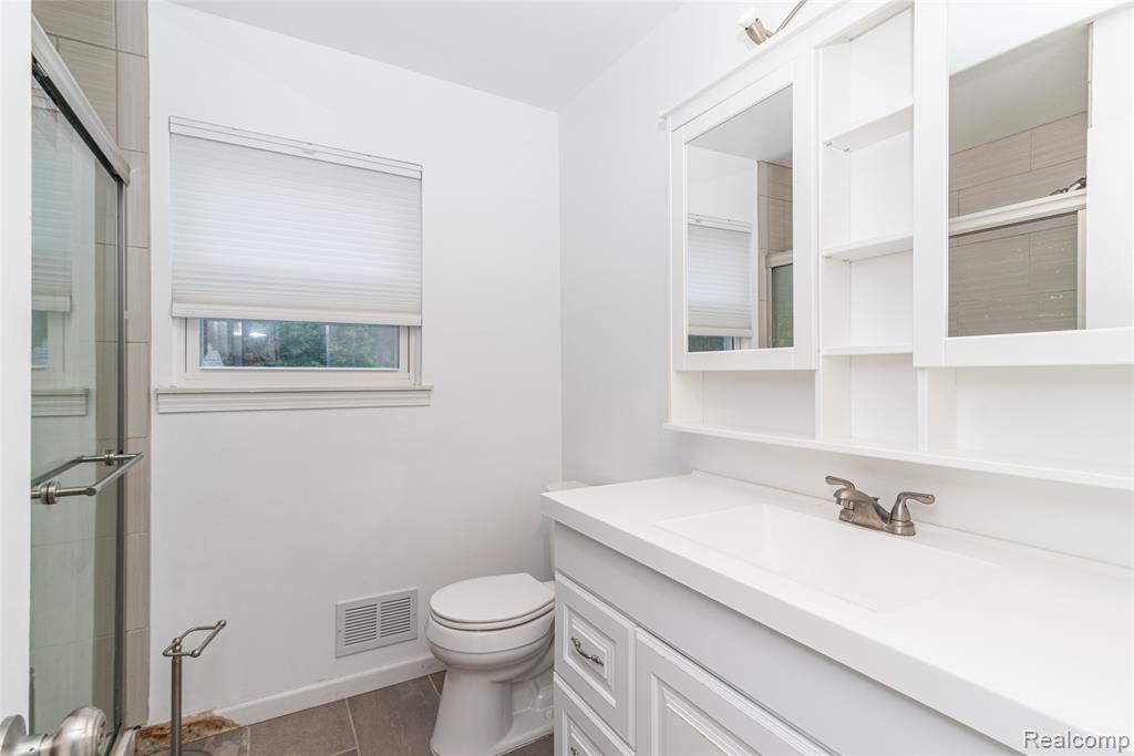 41975 Cherry Hill Road, Novi, MI — Photo 16