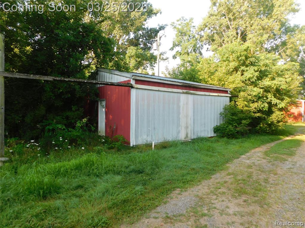 5284 Scotch Settlement Road, Almont, MI 48003 — Photo 33