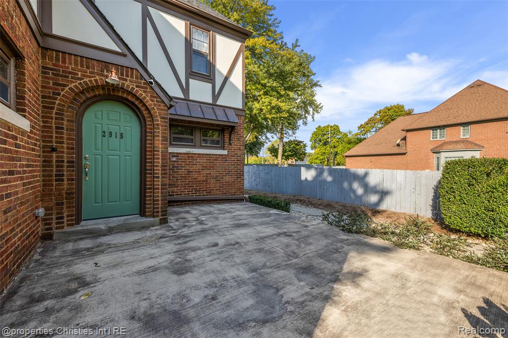 2915 Seminole Street, Detroit, MI 48214 — Photo 10