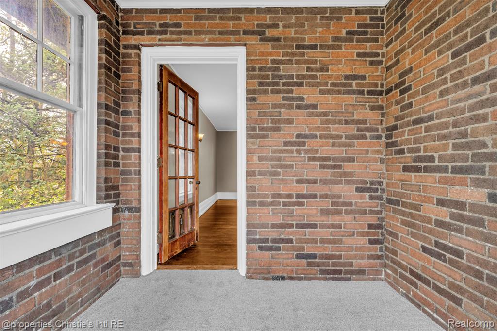 610 Chicago Boulevard, Detroit, MI 48202 — Photo 37