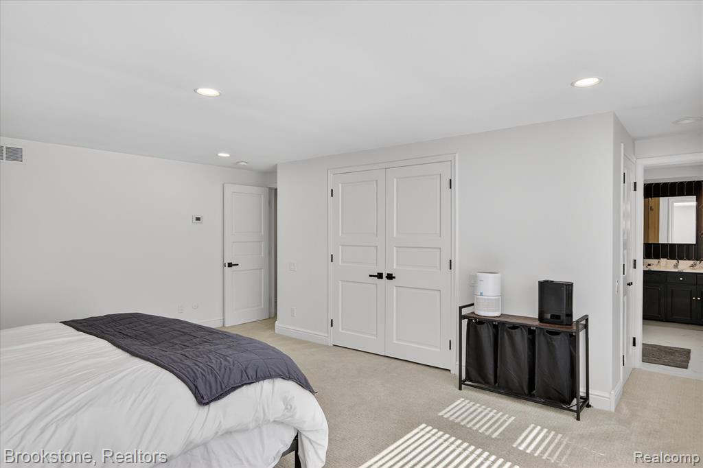754 N Valley Chase Road, Bloomfield Hills, MI 48304 — Photo 21