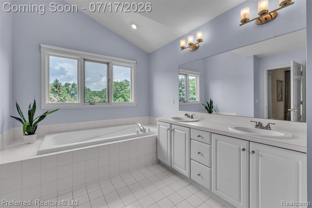 46564 Southview Lane, Plymouth, MI 48170 — Photo 24