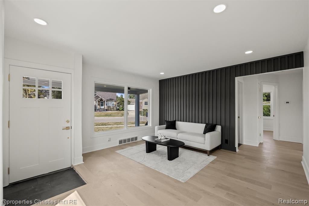 4109 Grandview Road, Royal Oak, MI 48073 — Photo 5