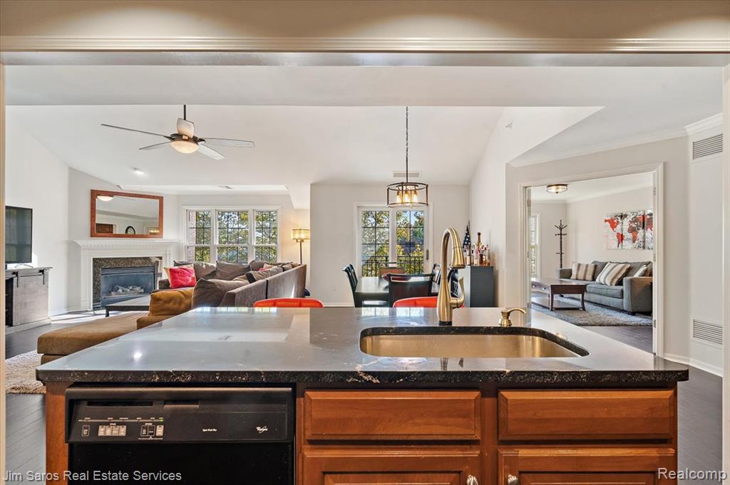 74 Pointe Park Place, Grosse Pointe Park, MI 48230 — Photo 10