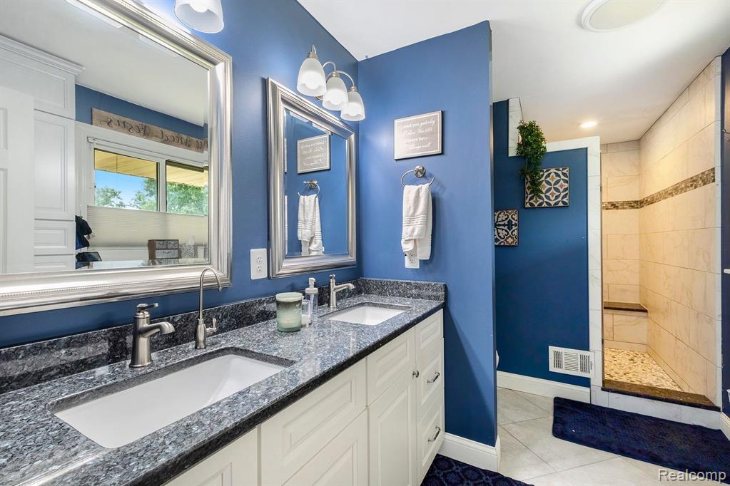 8266 Twilight Lane, Brighton, MI 48116 — Photo 21