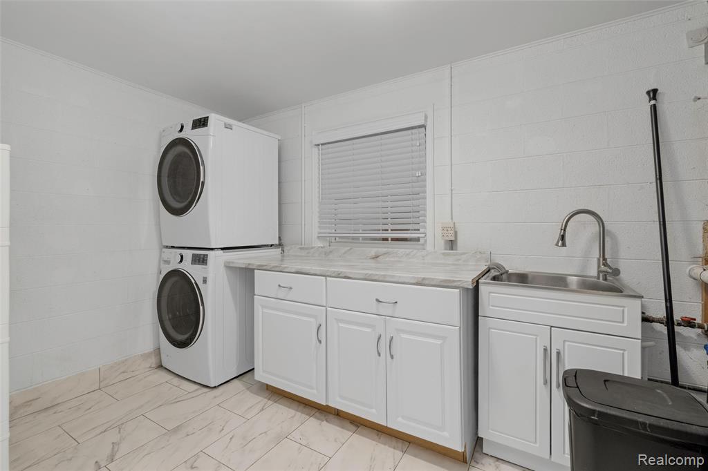 6018 Brynthrop Drive, Shelby Twp, MI 48316 — Photo 22