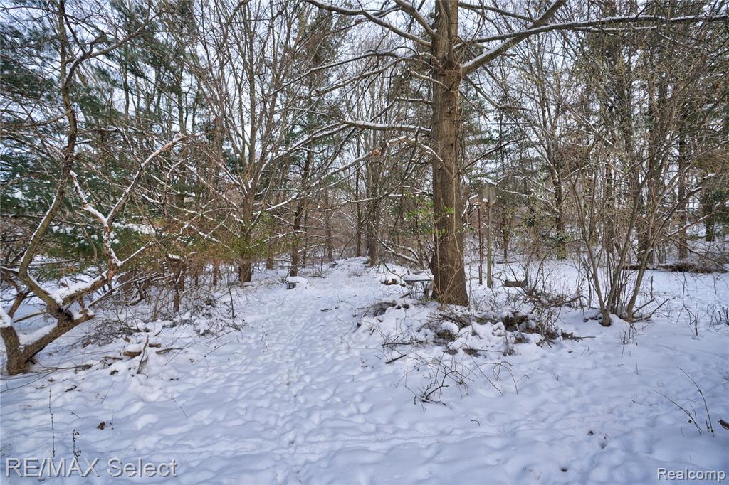 9710 Rattalee Lake Road, Clarkston, MI 48348 — Photo 56