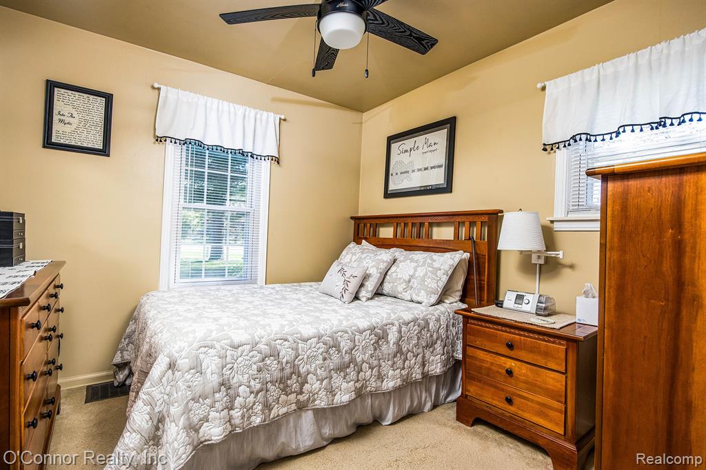 4234 Atkins Road, Port Huron, MI 48060 — Photo 16
