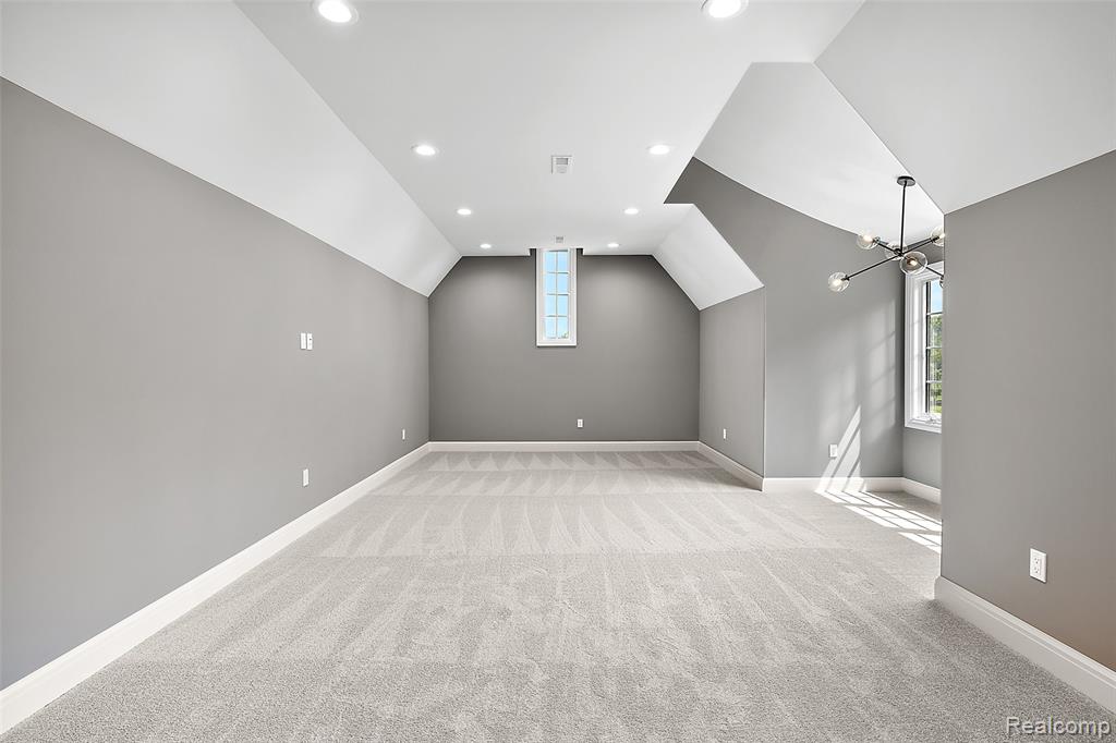 3268 Willis Drive, Oakland, MI, 48306