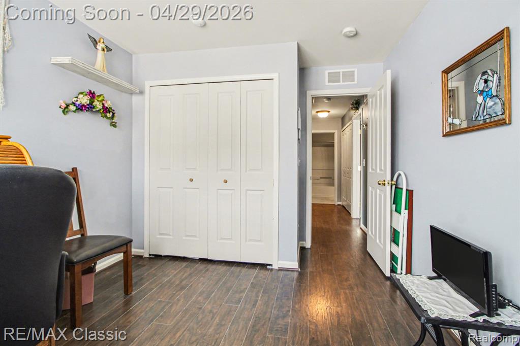 47616 Pembroke Drive, 97, Canton, MI 48188 — Photo 19