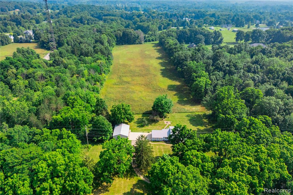 6400 E Highland Road, Howell, MI 48843 — Photo 39