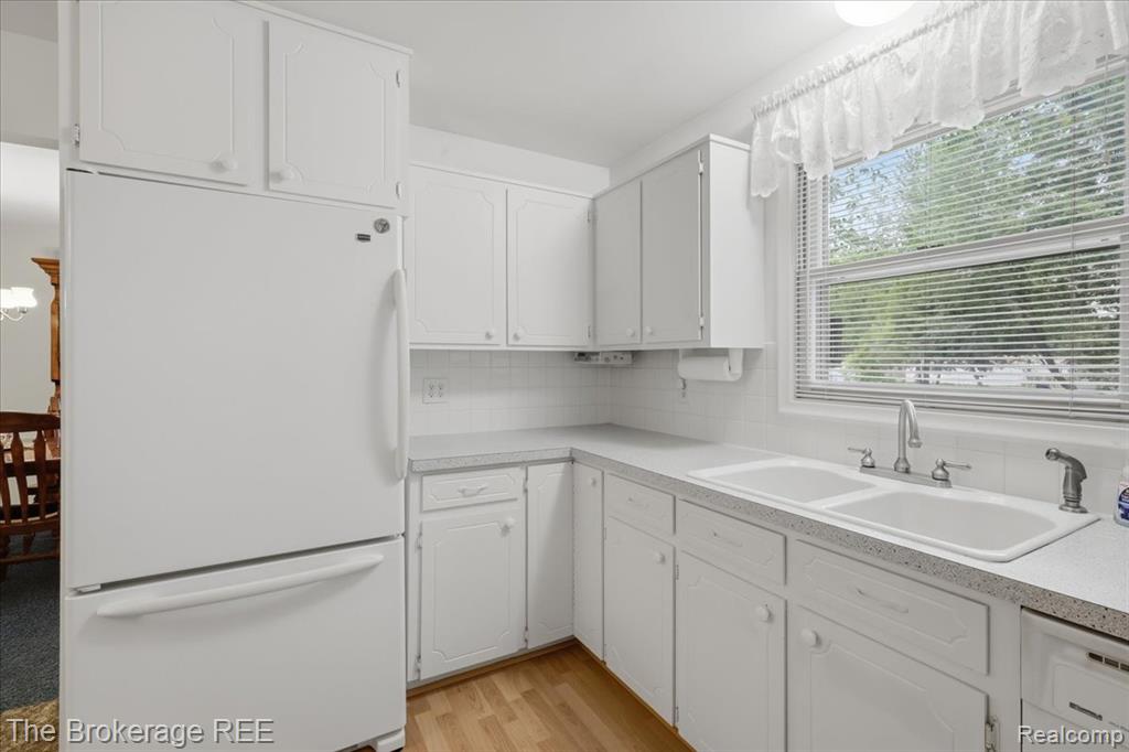 4375 Esta Drive, Flint, MI 48506 — Photo 21
