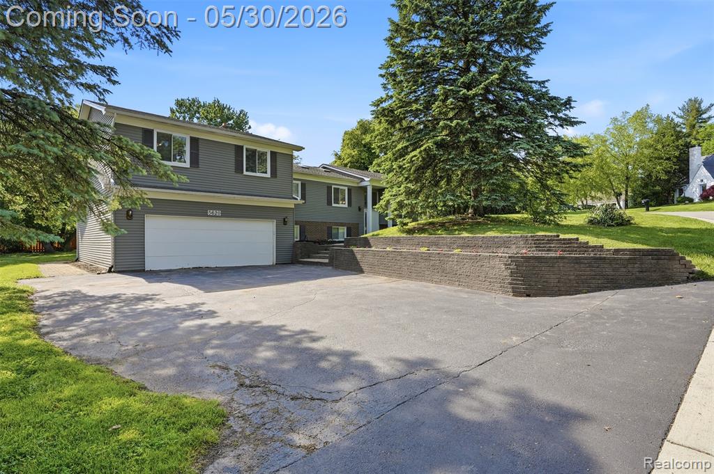 5620 Eastman Boulevard, West Bloomfield, MI 48323 — Photo 3