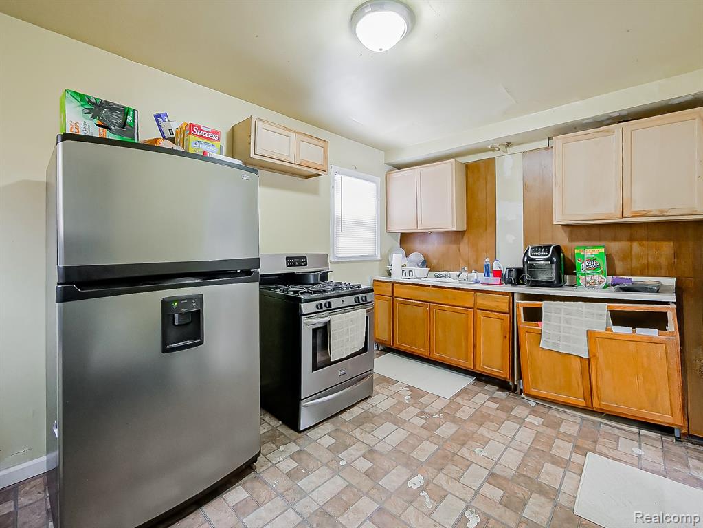 19811 Harlow Street, Detroit, MI 48235 — Photo 7