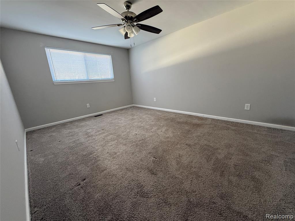 41229 N Central Drive, Sterling Heights, MI 48313 — Photo 13