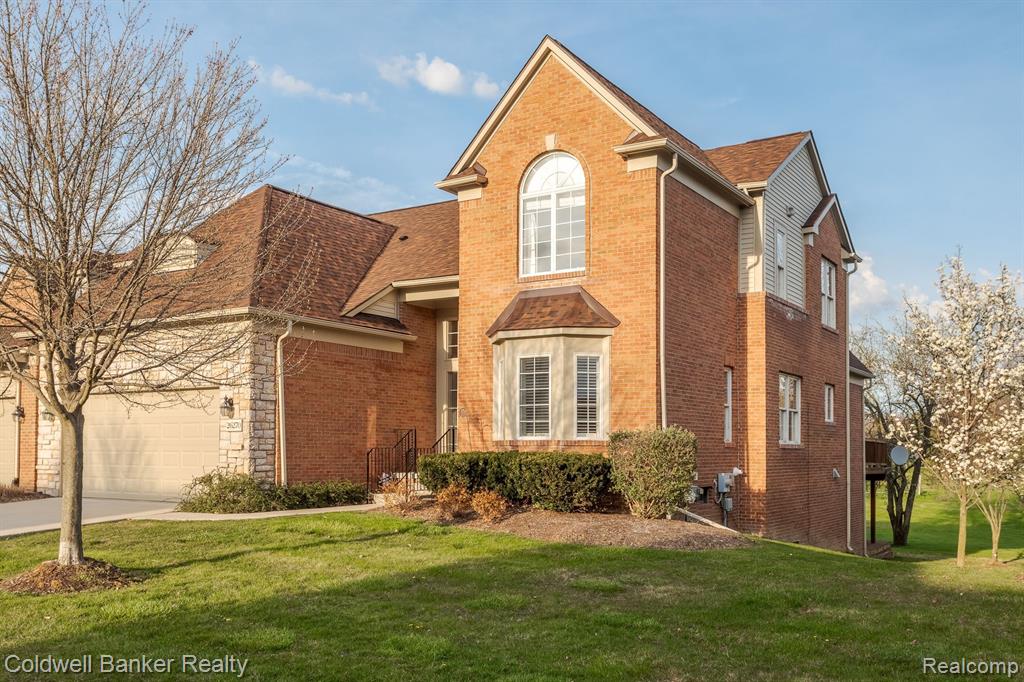 26270 VALHALLA Drive, Farmington Hills, MI 48331 — Photo 3