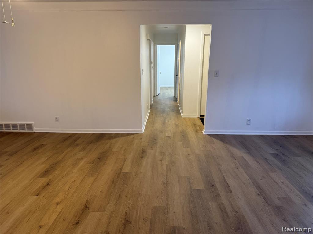9150 Pennfield Avenue, White Lake, MI — Photo 22