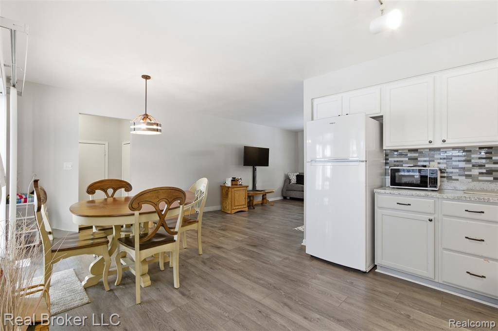 8152 Fox Hollow Road, Goodrich Vlg, MI — Photo 9